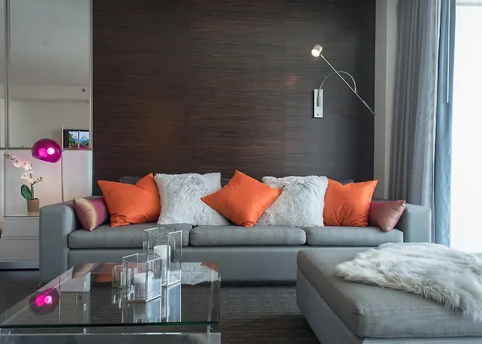Luxury Suites At Palms Place