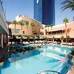 Luxury Suites At Palms Place 