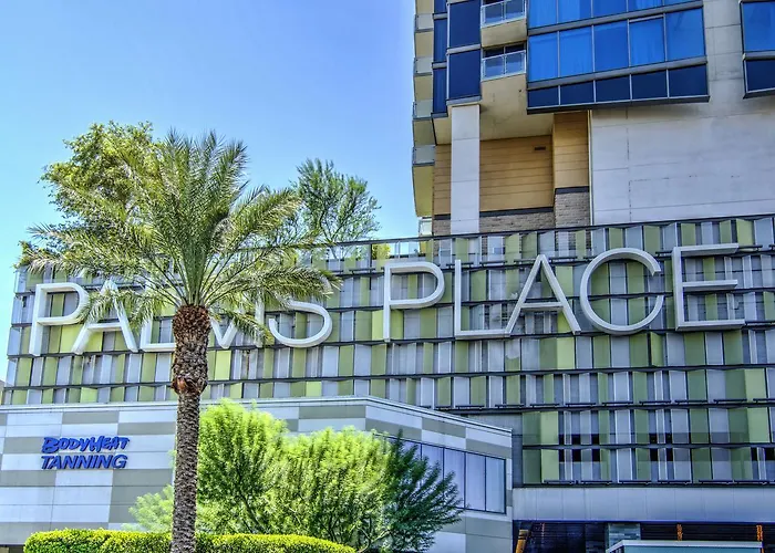 Luxury Suites At Palms Place